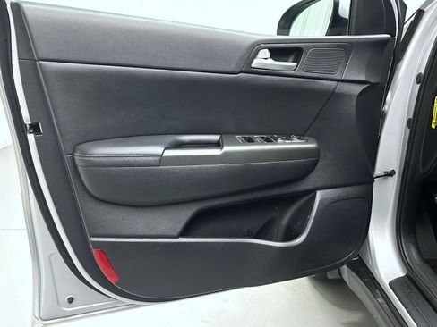 Used 2017 Kia Sportage EX AWD/4WD image 9