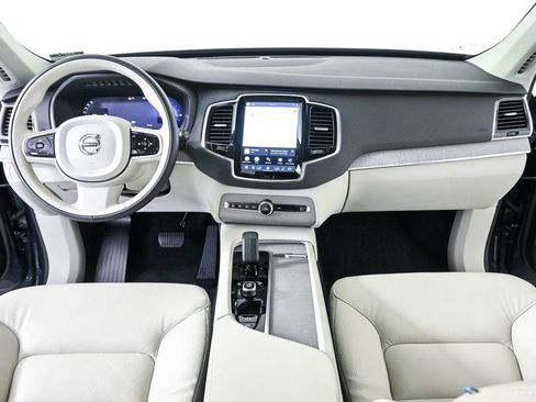Certified 2025 Volvo XC90 T8 Plus w/ Protection Package Premier AWD/4WD image 19
