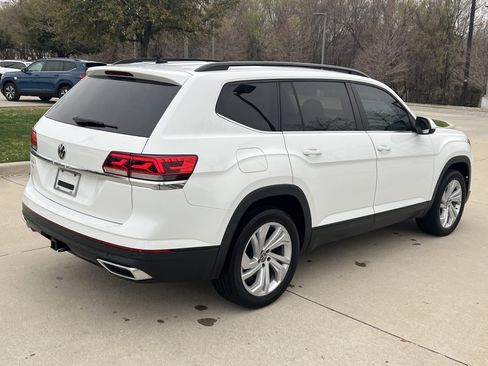 Used 2022 Volkswagen Atlas SE w/ Panoramic Sunroof Package image 10