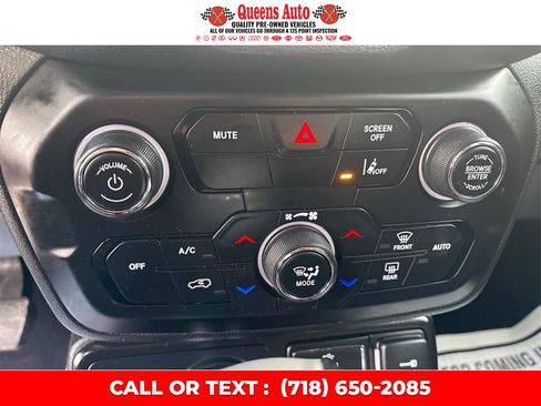 Used 2021 Jeep Renegade Trailhawk image 41