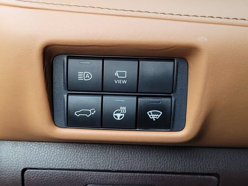 Used 2021 Toyota Highlander Platinum FWD image 14