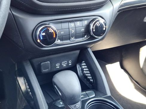 Used 2023 Chevrolet TrailBlazer LT FWD image 24