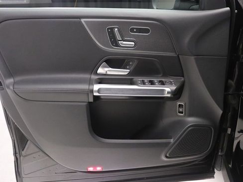 Certified 2023 Mercedes-Benz GLB 250 image 20