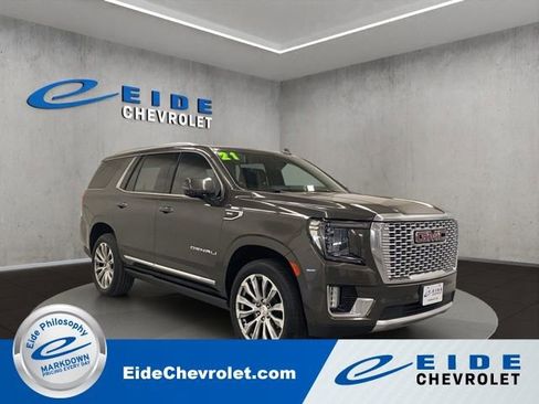 Used 2021 GMC Yukon Denali w/ Denali Premium Package AWD/4WD image 1