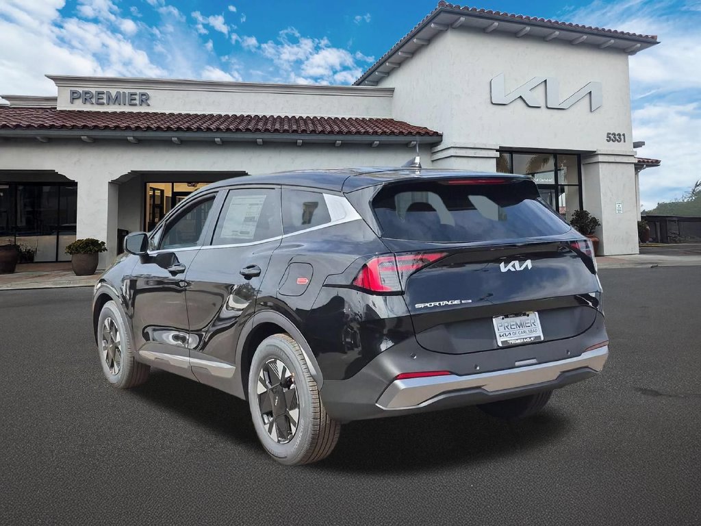 New 2027 Kia Sportage LX FWD image 6