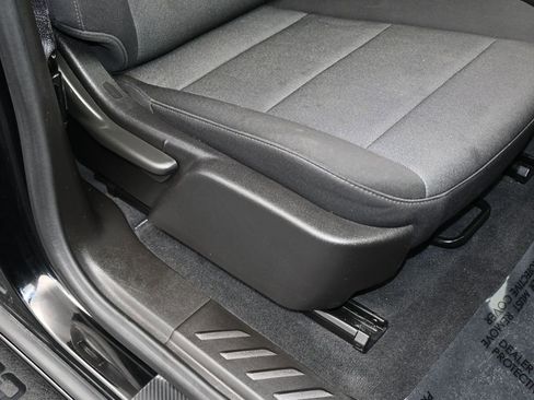 Used 2024 Chevrolet Colorado Trail Boss image 40