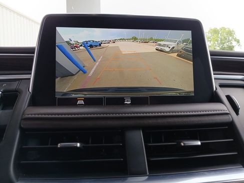 Certified 2021 Chevrolet Suburban Z71 AWD/4WD image 15