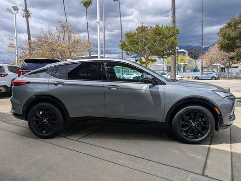 New 2026 Buick Envista Sport Touring image 2