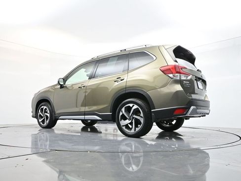 Used 2023 Subaru Forester Touring w/ Popular Package #2 image 32