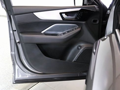 Used 2026 Acura MDX w/ Technology Package image 13