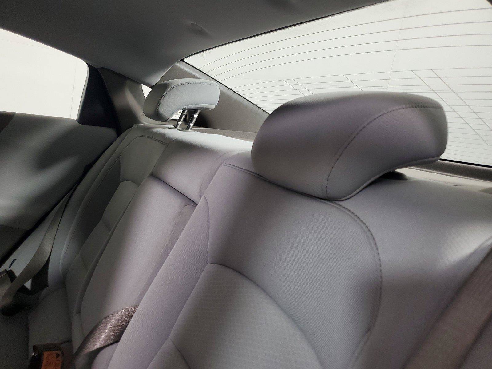 Used 2025 Chevrolet Malibu LT FWD image 12