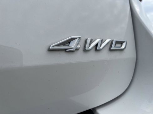 Used 2022 Ford Explorer ST-Line w/ Class IV Trailer Tow Package AWD/4WD image 8