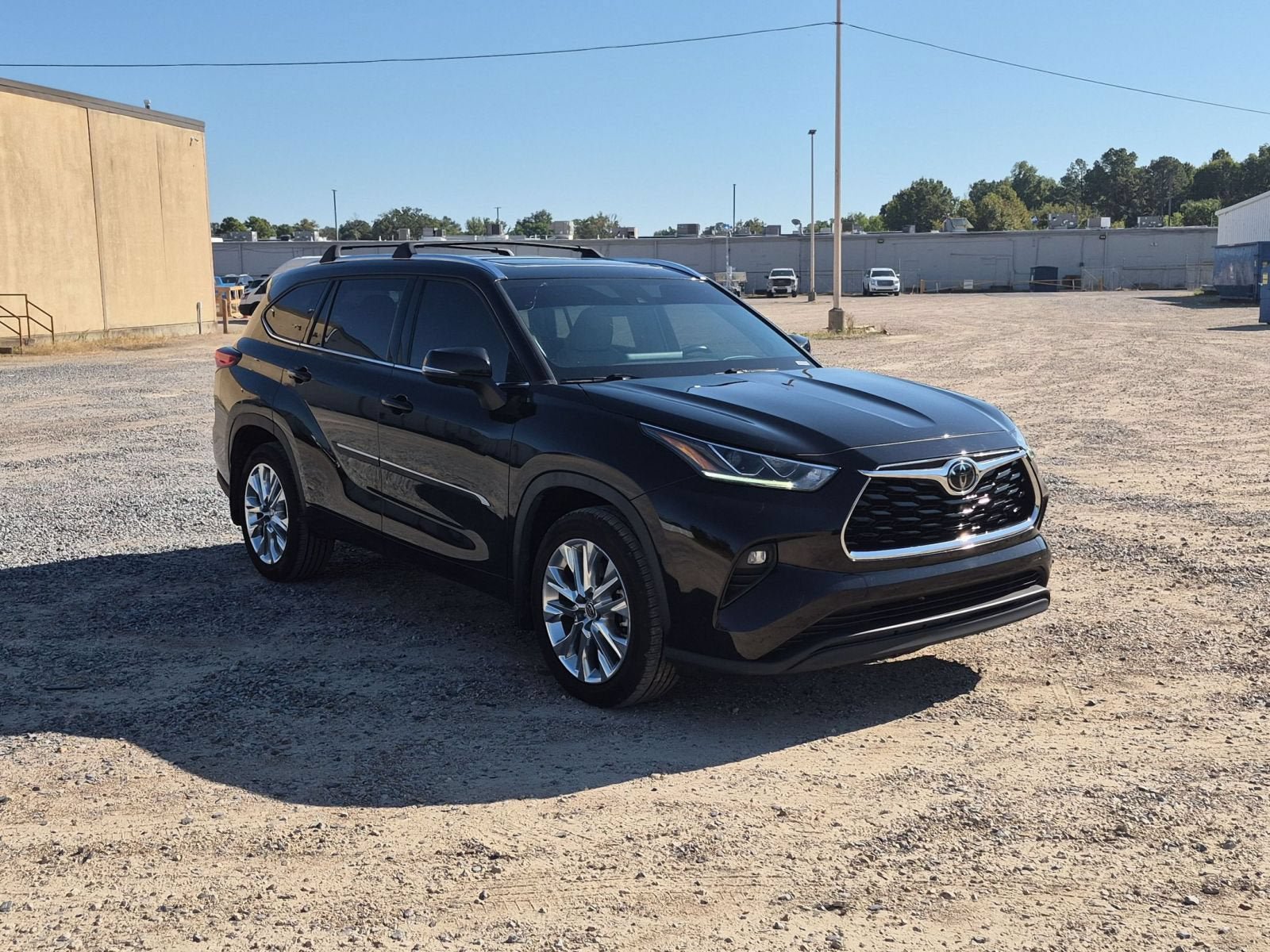 Used 2021 Toyota Highlander Limited FWD image 8