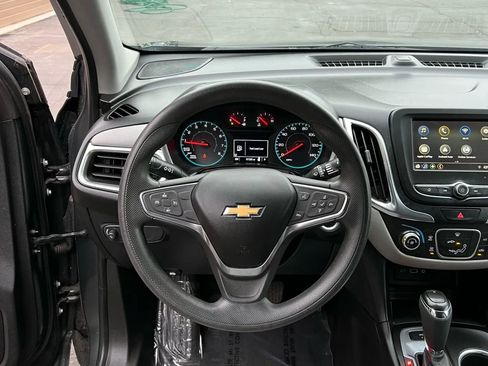 Used 2019 Chevrolet Equinox LS w/ LS Convenience Package image 14