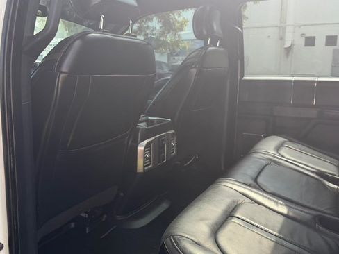 Used 2015 Ford F150 Platinum w/ Equipment Group 701A Luxury AWD/4WD image 33