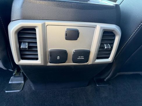 Used 2018 Ford F150 Lariat image 26