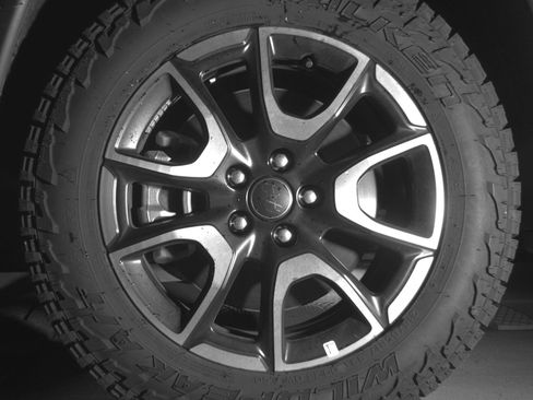 Used 2025 Jeep Compass Trailhawk AWD/4WD image 12