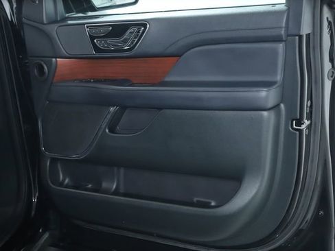 Used 2024 Lincoln Navigator Reserve image 36