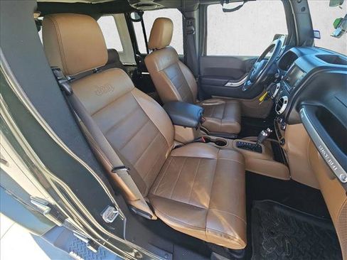 Used 2011 Jeep Wrangler Unlimited Sahara w/ Connectivity Group image 20