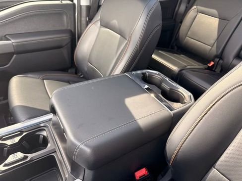 Used 2025 Ford F350 Lariat w/ Lariat Ultimate Package AWD/4WD image 29