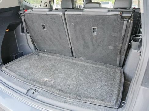 Used 2021 Volkswagen Atlas SE w/ Towing Package AWD/4WD image 36