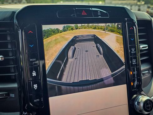 New 2026 RAM 3500 Big Horn AWD/4WD image 30
