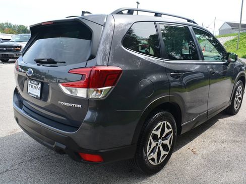 Used 2024 Subaru Forester Premium AWD/4WD image 5