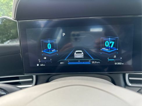 Certified 2023 Hyundai Elantra SEL w/ Convenience Package FWD image 17