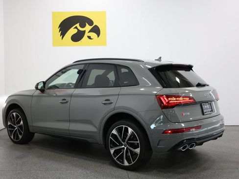 Used 2021 Audi SQ5 Prestige w/ Prestige Package AWD/4WD image 9