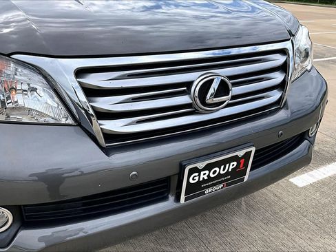Used 2011 Lexus GX 460 w/ Comfort Plus Pkg image 26