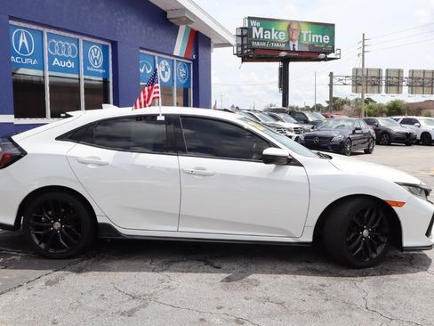 Used 2021 Honda Civic Sport image 4