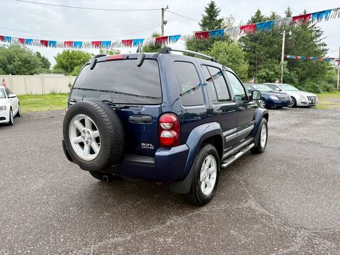 Used 2006 Jeep Liberty Limited AWD/4WD image 5