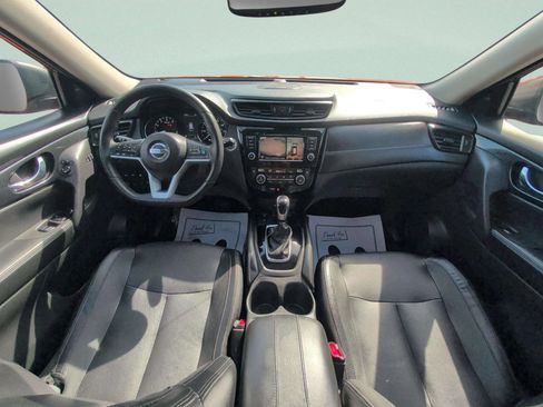 Used 2019 Nissan Rogue SL w/ Premium Package AWD/4WD image 22