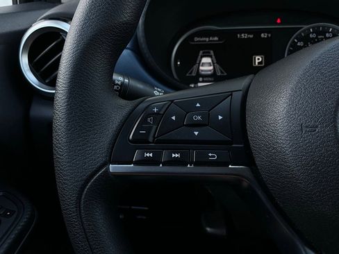 Used 2025 Nissan Versa SV image 29