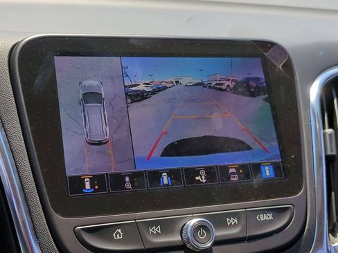 Used 2024 Chevrolet Equinox LT FWD image 15