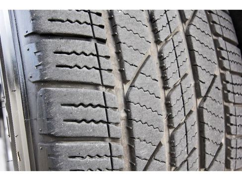 Used 2021 GMC Yukon Denali w/ Denali Premium Package image 31