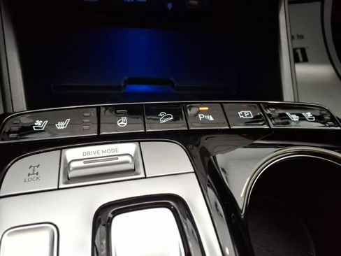 Certified 2024 Hyundai Tucson Limited AWD/4WD image 26