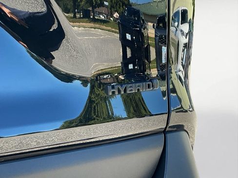 Used 2024 Toyota RAV4 AWD Hybrid image 19
