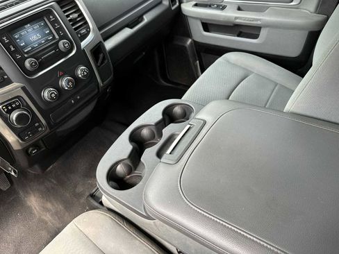 Used 2019 RAM 1500 Classic SLT AWD/4WD image 21