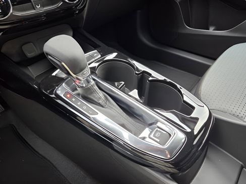 New 2026 Chevrolet Trax LT image 19