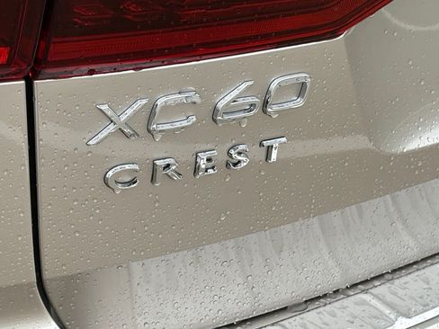 New 2026 Volvo XC60 B5 Plus w/ Protection Package Premier AWD/4WD image 9