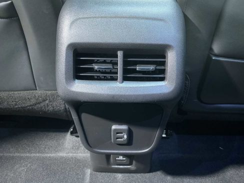 Used 2022 GMC Terrain SLT w/ Infotainment Package II image 25