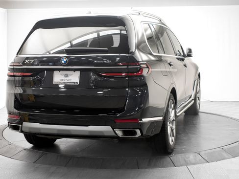 Used 2026 BMW X7 xDrive40i w/ Premium Package AWD/4WD image 3