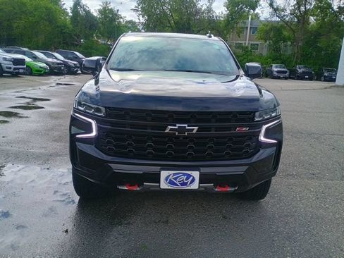 Used 2023 Chevrolet Tahoe Z71 w/ Luxury Package AWD/4WD image 8