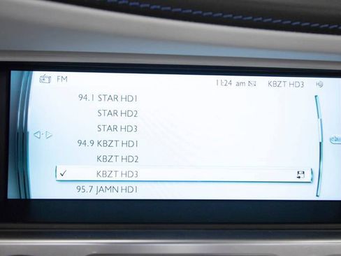 Used 2017 Rolls-Royce Dawn image 40