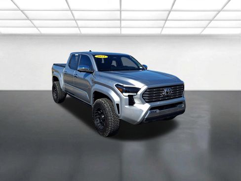 Used 2024 Toyota Tacoma Limited w/ Limited Package (LT) AWD/4WD image 1