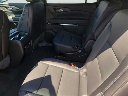 New 2026 Chevrolet Traverse LT w/ Midnight/Sport Edition image 15
