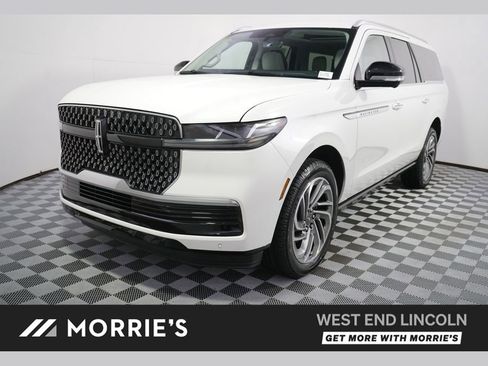 New 2026 Lincoln Navigator L Reserve AWD/4WD image 1