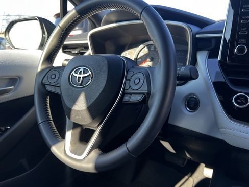 Used 2021 Toyota Corolla SE image 6