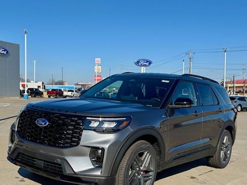 New 2026 Ford Explorer ST-Line w/ ST-Line Street Pack image 2